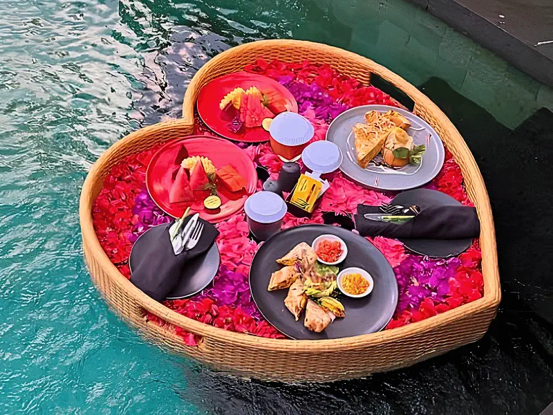 Floating Breakfast with Decoration